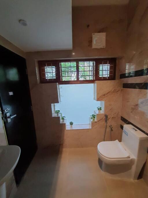 Anandam Stays - Premium 3Bhk Plush Homestay, Vaikom Near Kumarakom Zewnętrze zdjęcie