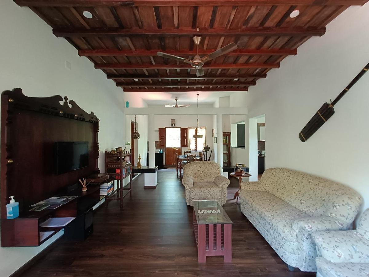 Anandam Stays - Premium 3Bhk Plush Homestay, Vaikom Near Kumarakom Zewnętrze zdjęcie